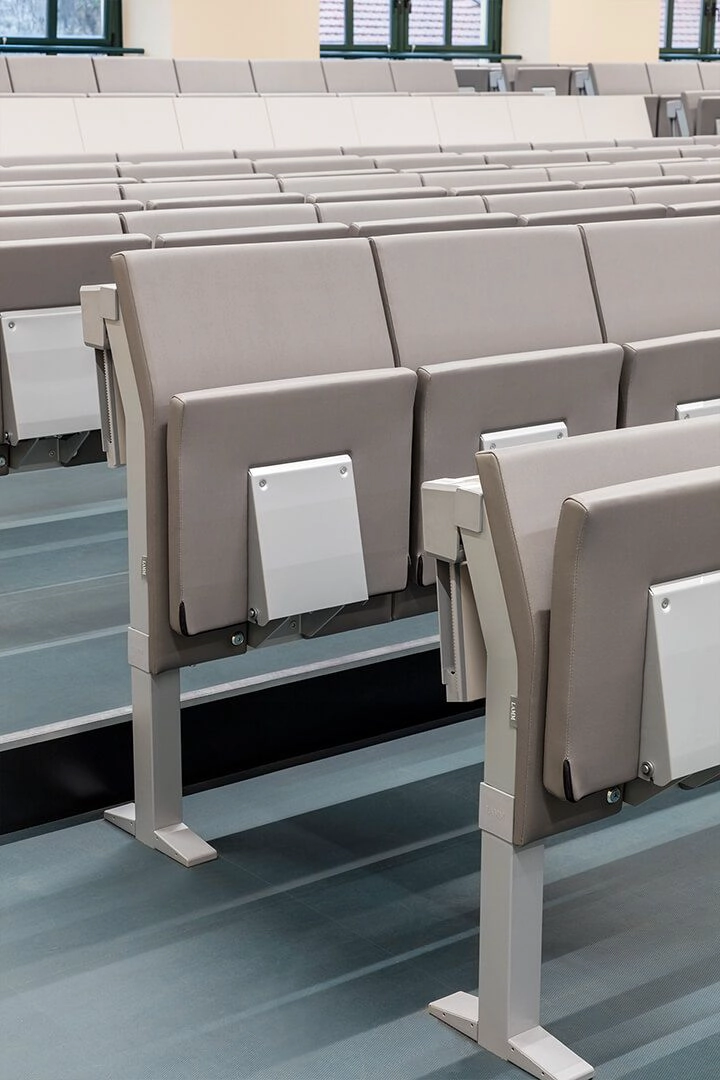 适应多样化教学场景：模块化培训椅如何适应不同学习场景