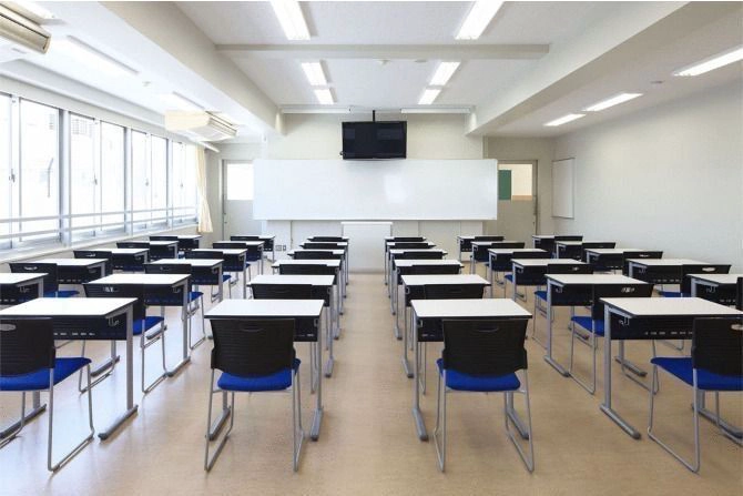 细节中的温情教育：圆角和抗菌涂层如何保障安全