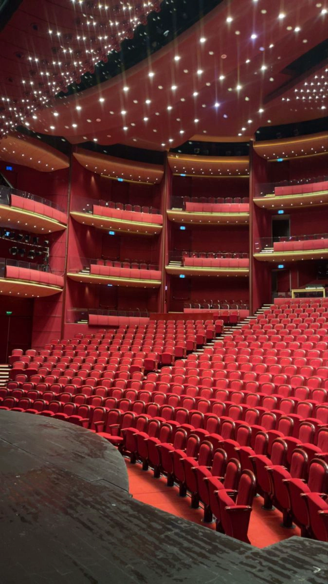 Smart Auditorium Seats Gain Traction in North America, IoT Integration Enhances Venue Efficiency