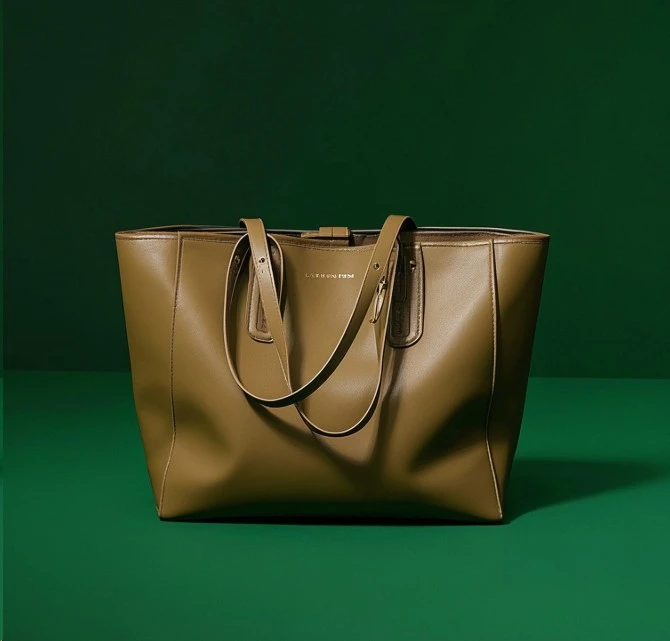 The 2025 Summer Tote Bag is a Phenomenal Trend: Why Are Women Over 40 Embracing This 