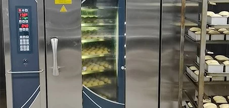 Rotary oven baking tinapay