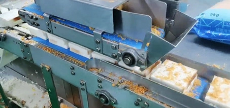 Sandwich Forming Machine