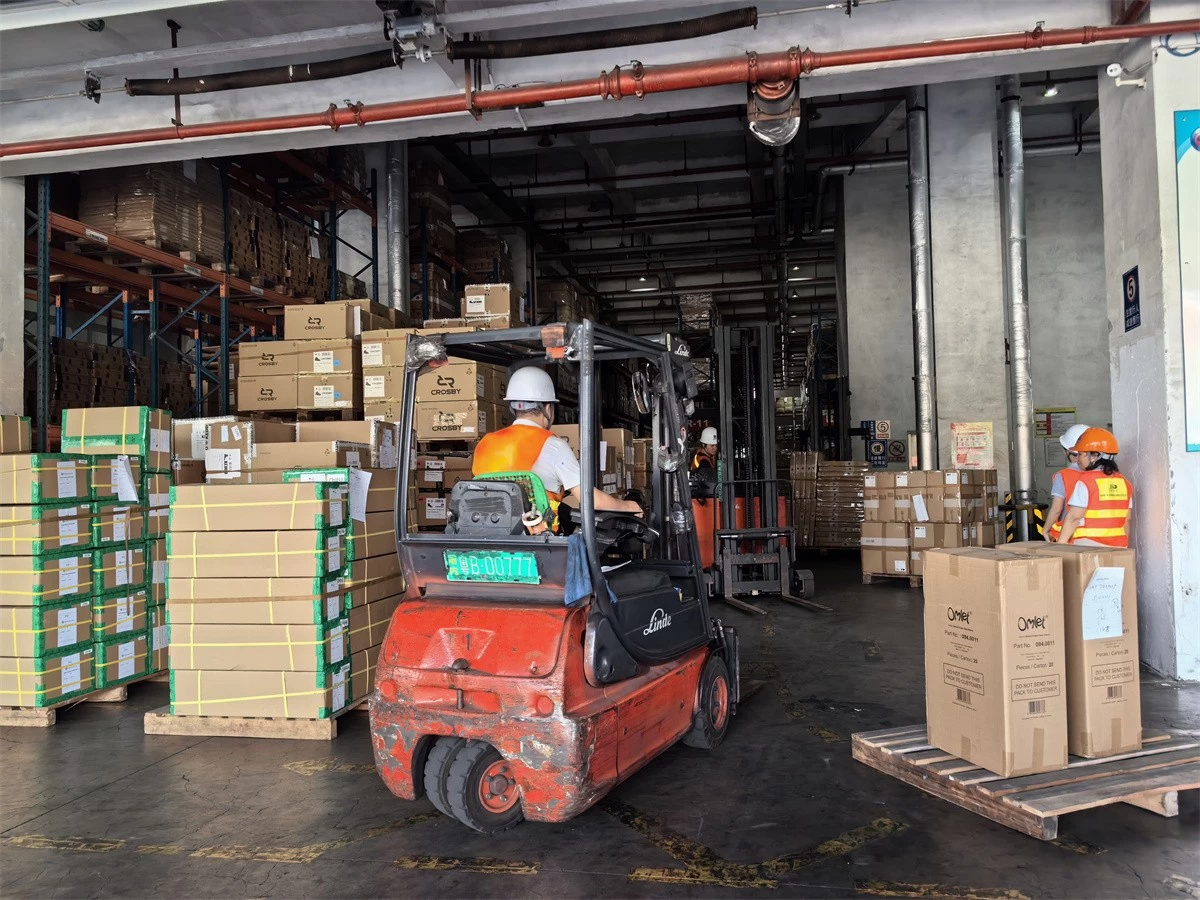 Shipping High-Value Antiques via Air Freight to Dubai: Which Freight Forwarder Guarantees Safety? Shipping High-Value Antiques via Air Freight to Dubai: Which Freight Forwarder Guarantees Safety?