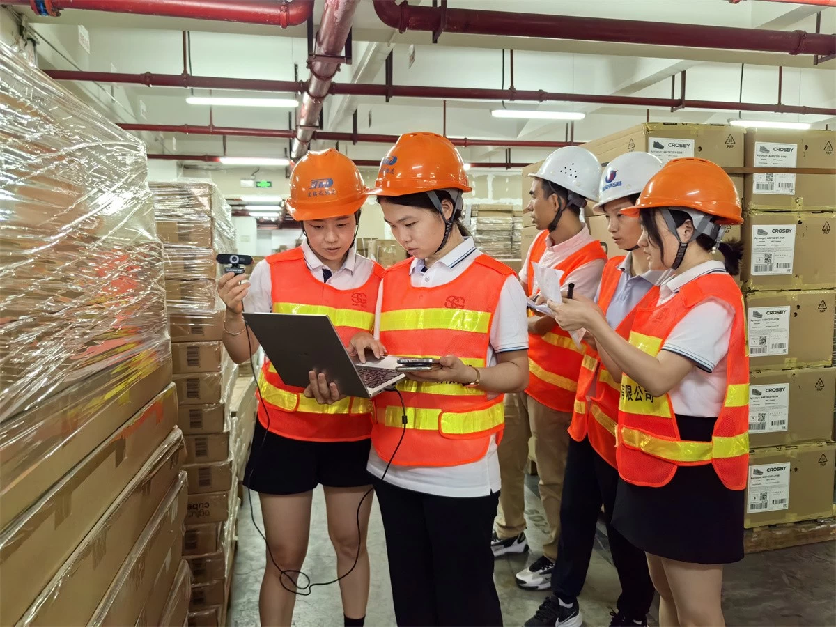 China China to Dubai air freight new route opened , efficient logistics Freight Forwarder