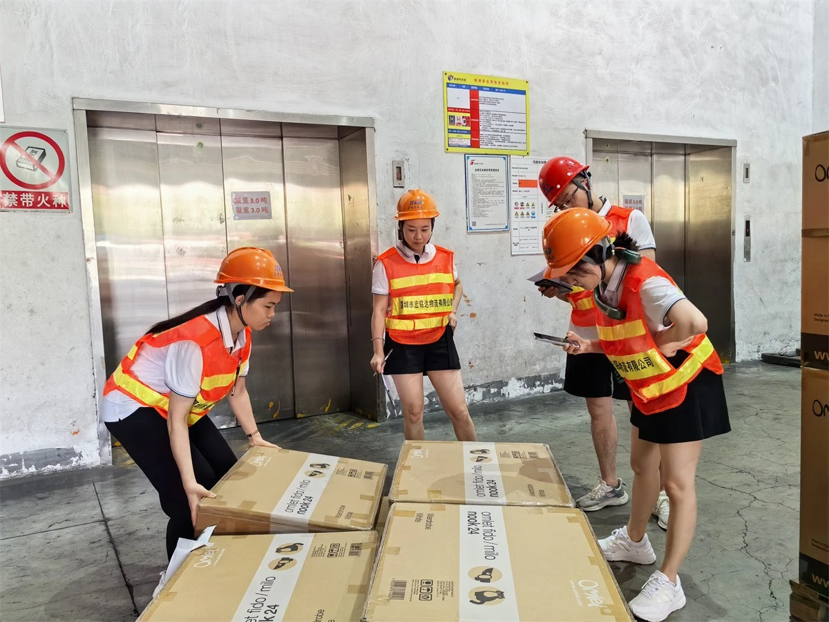 Would you dare to use a low-cost freight forwarder that gets your air freight to the Middle East dropped and has no backup plan?