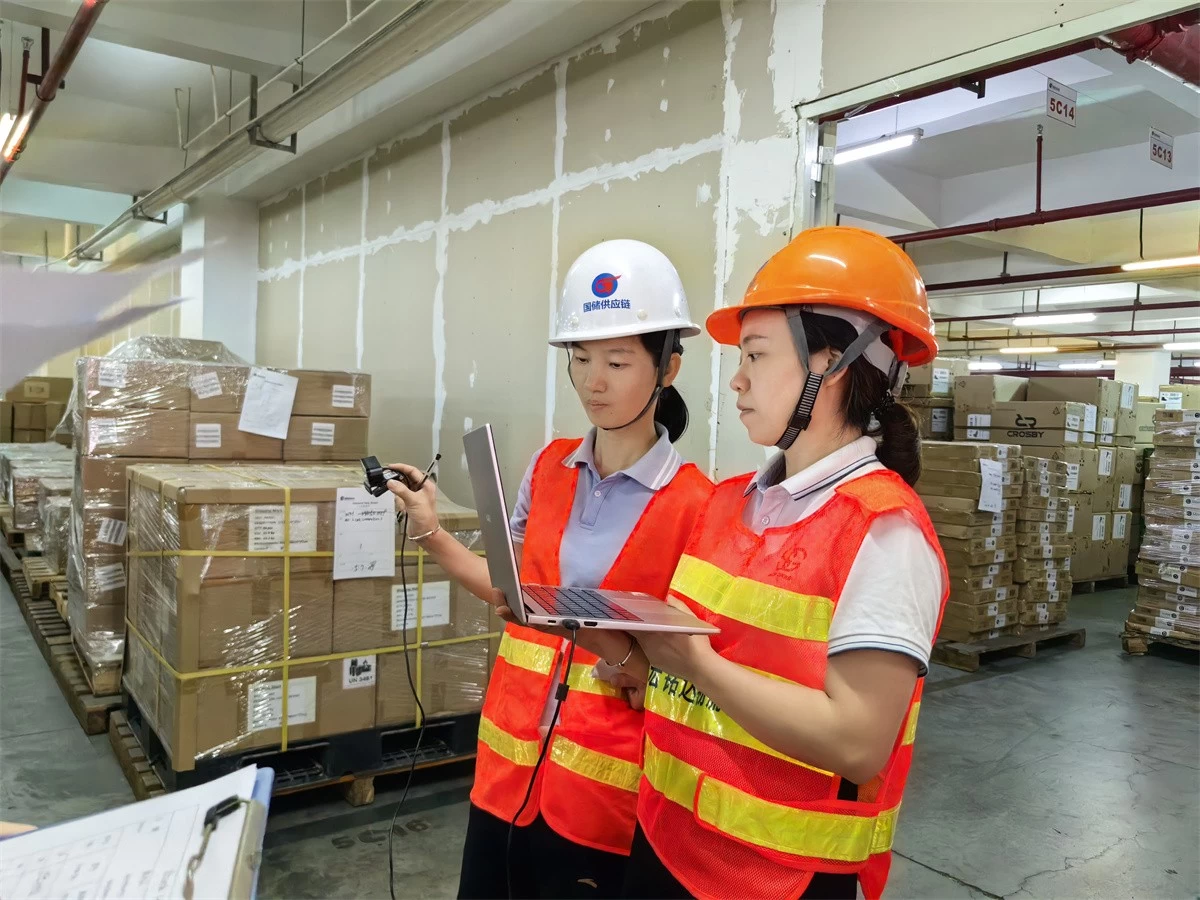 ਚੀਨ ਦੁਬਈ ਲਈ ਪ੍ਰੋਫੈਸ਼ਨਲ ਏਅਰ ਫਰੇਟ - ਤੇਜ਼ ਡਿਲਿਵਰੀ ਅਤੇ ਡੋਰ-ਟੂ-ਡੋਰ ਲੌਜਿਸਟਿਕ ਸੇਵਾ ਮਾਲ ਮਿਰਚ