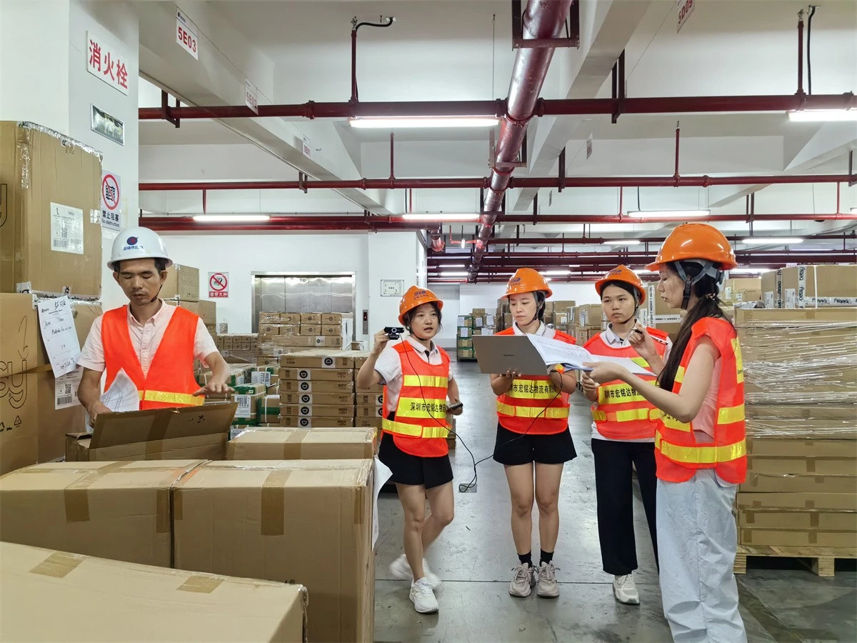 China Efficient Air Freight to UAE - Direct Flight & Real-Time Cargo Tracking Service Freight Forwarder