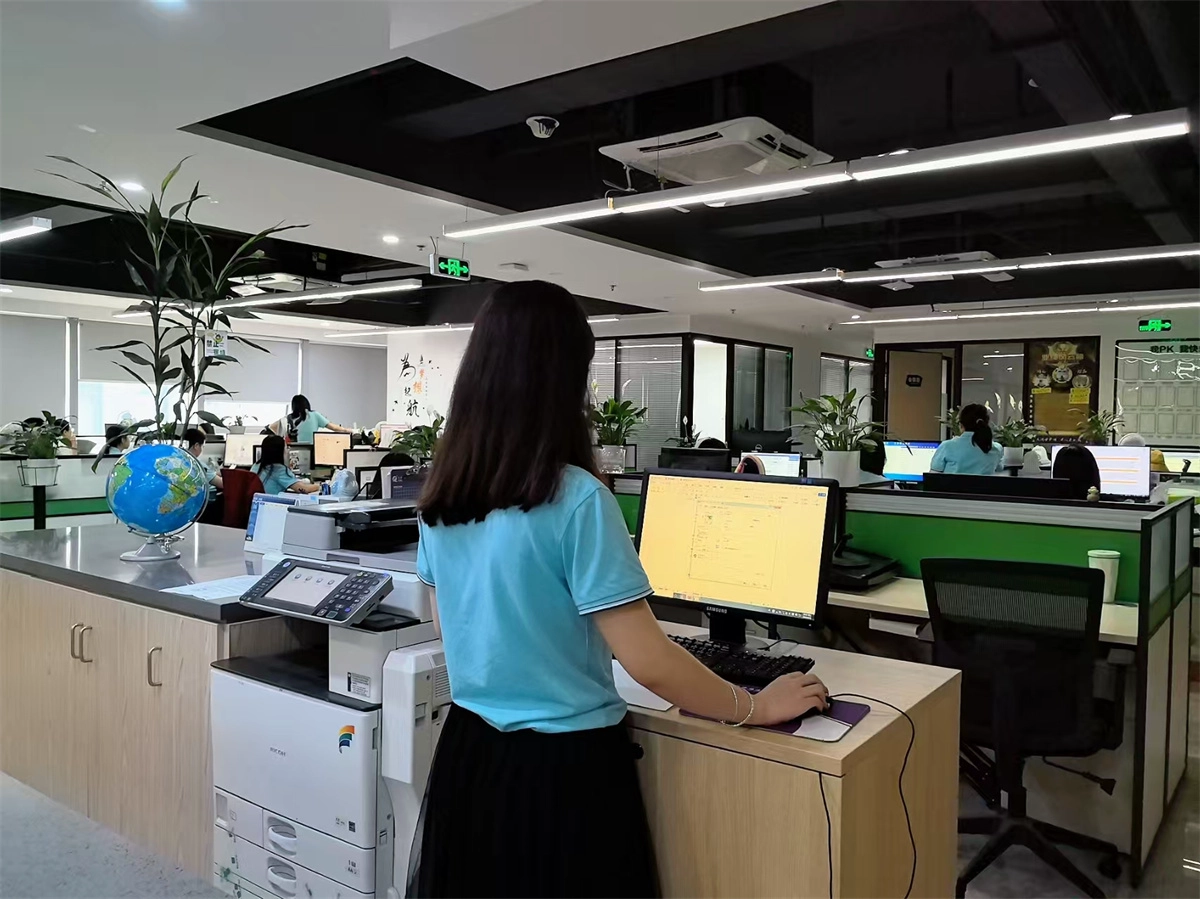 चीन मध्य पूर्व के लिए बड़े, भारी, बड़े आकार के कार्गो हवाई माल ढुलाई, संयुक्त अरब अमीरात के लिए विशेष परिवहन माल ढुलाई प्रेषक