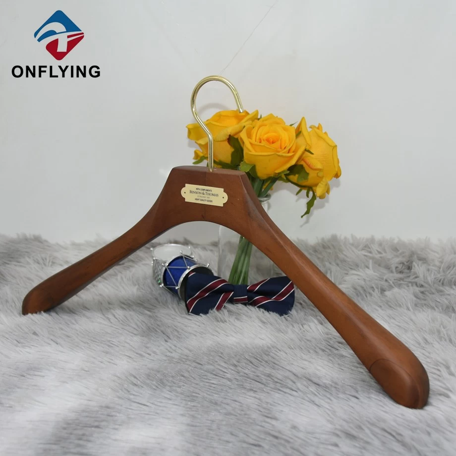 China Coat Wooden Hangers Factory