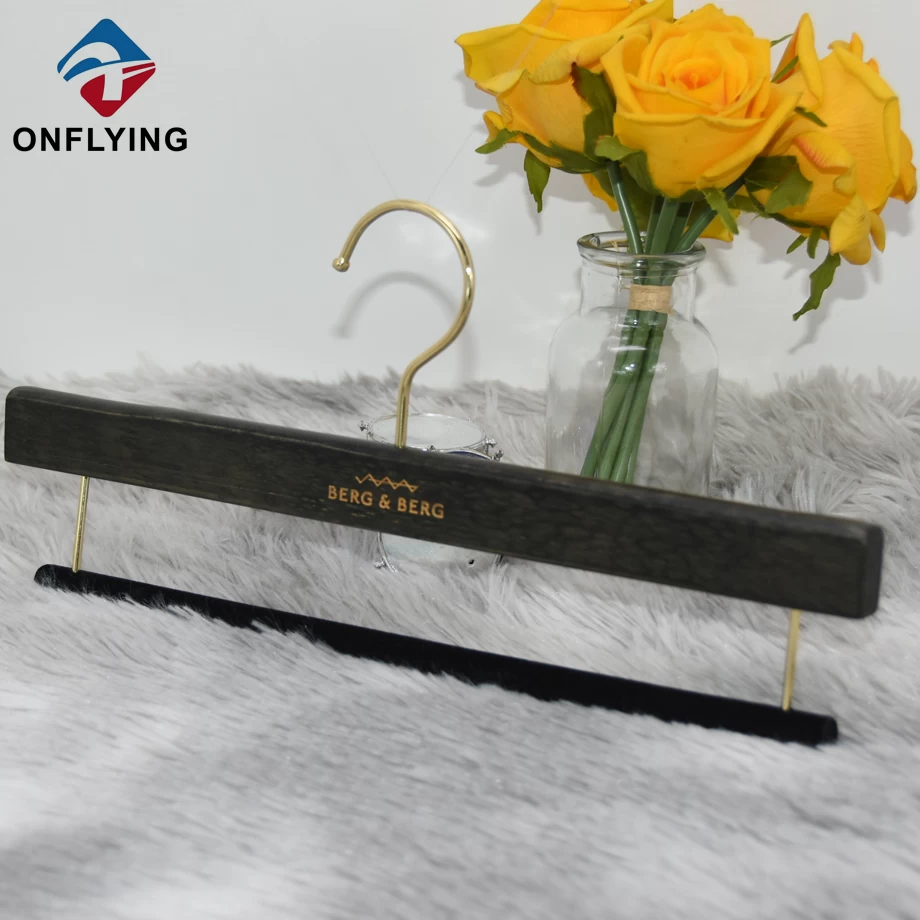 Custom Wooden Clothes Hanger Manufacturer