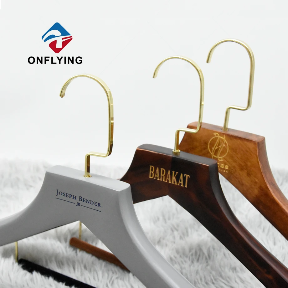 カスタムホットセラーソリッドスーツハンガーウッドノンスリップバー中国のサプライヤー