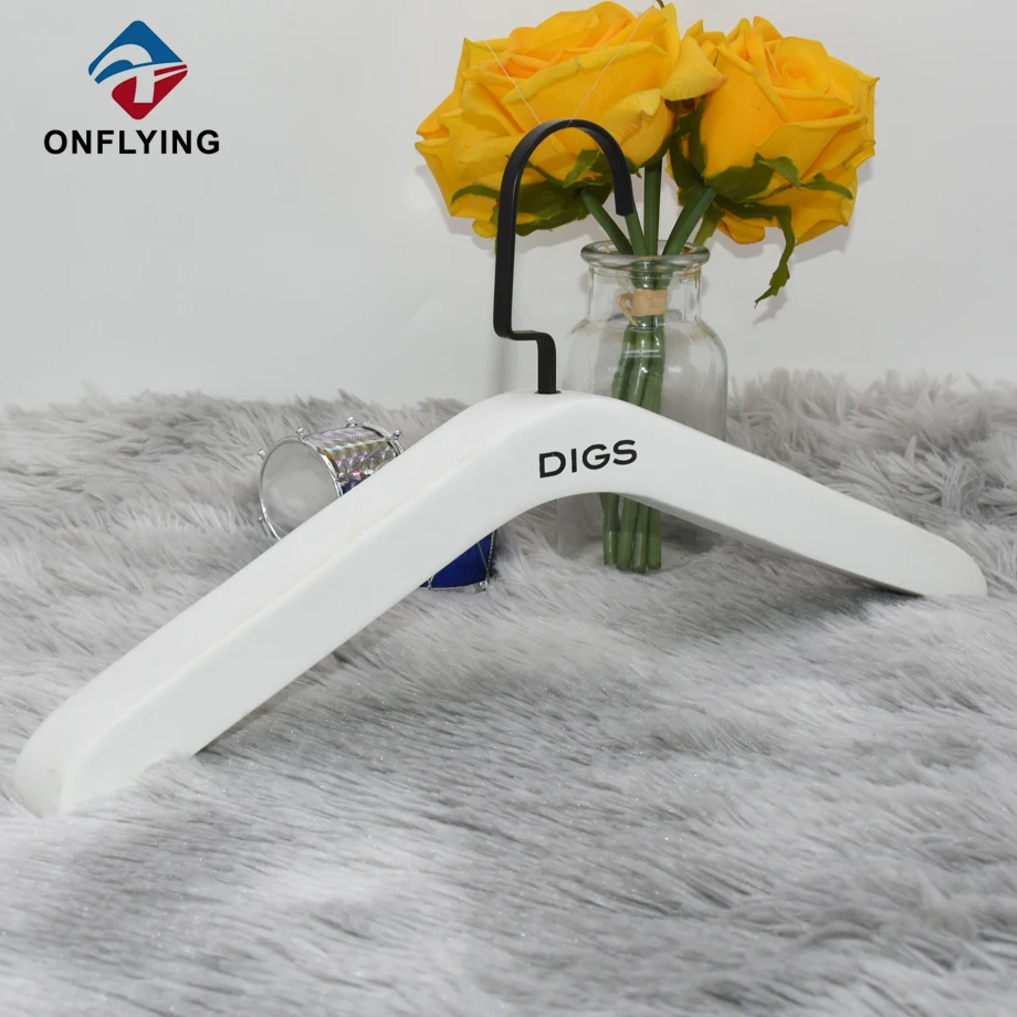 Wooden Clothes Hangers Supplier