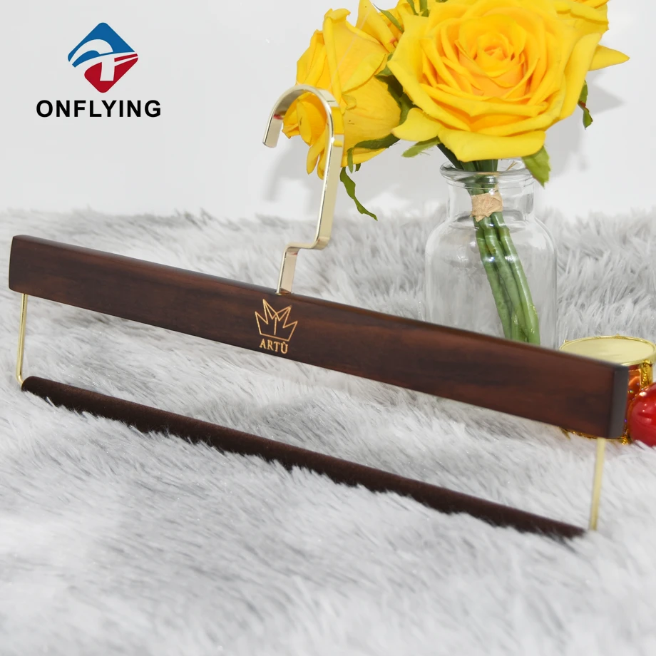 Fashion Wooden Hangers for Clothes Supplier