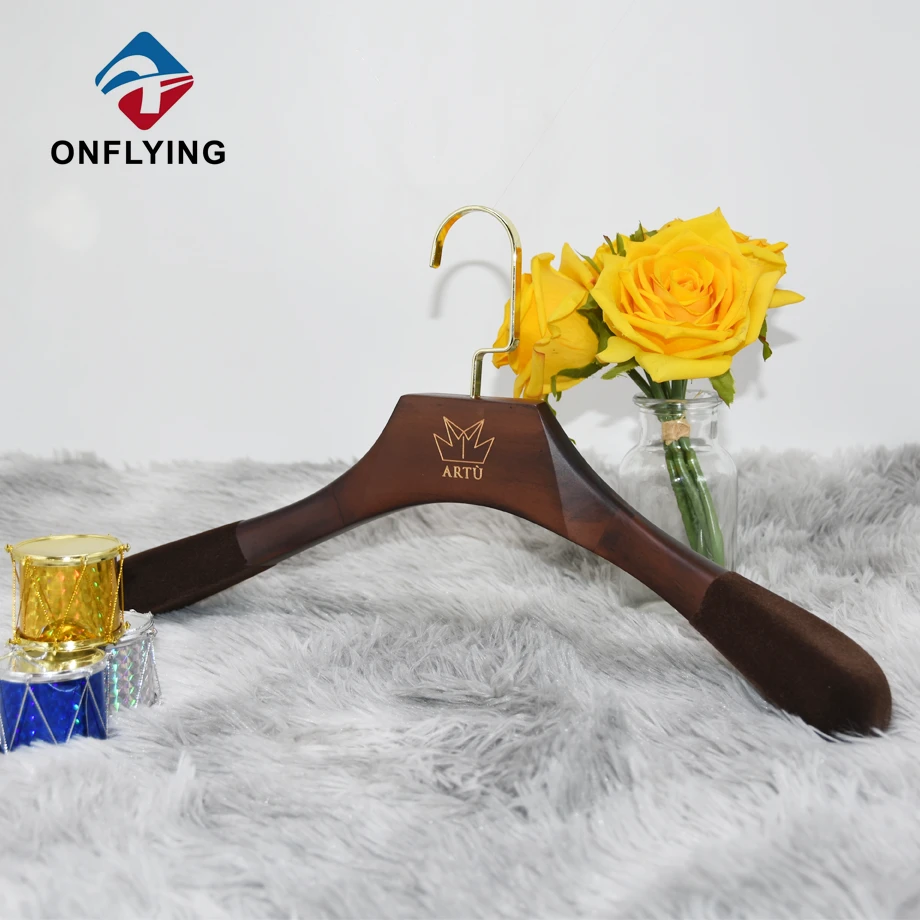 Fashion Wooden Hangers for Clothes Manufacturer