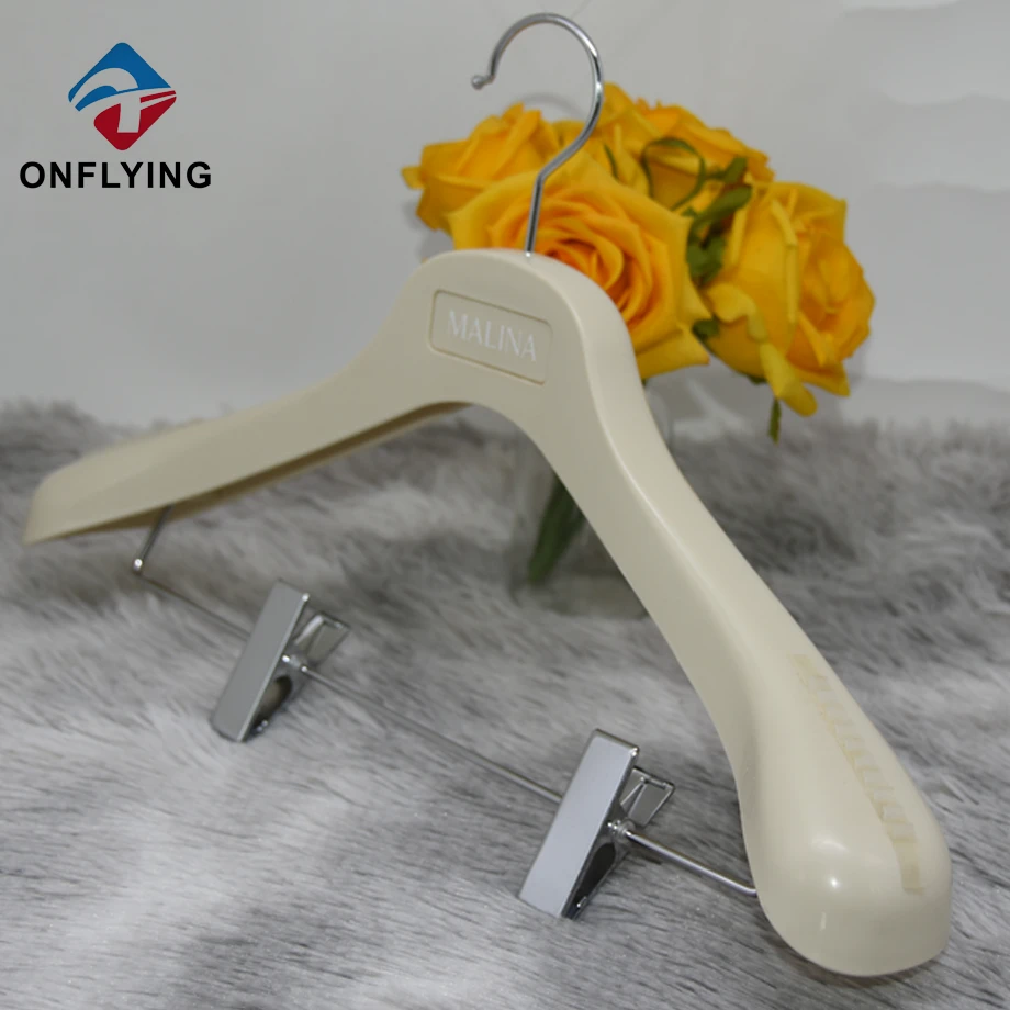 Plastic Hangers Factory