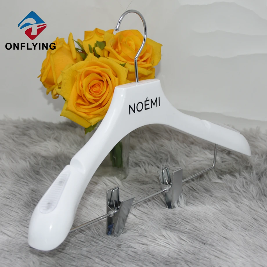 Hangers Plastic Manufacturer