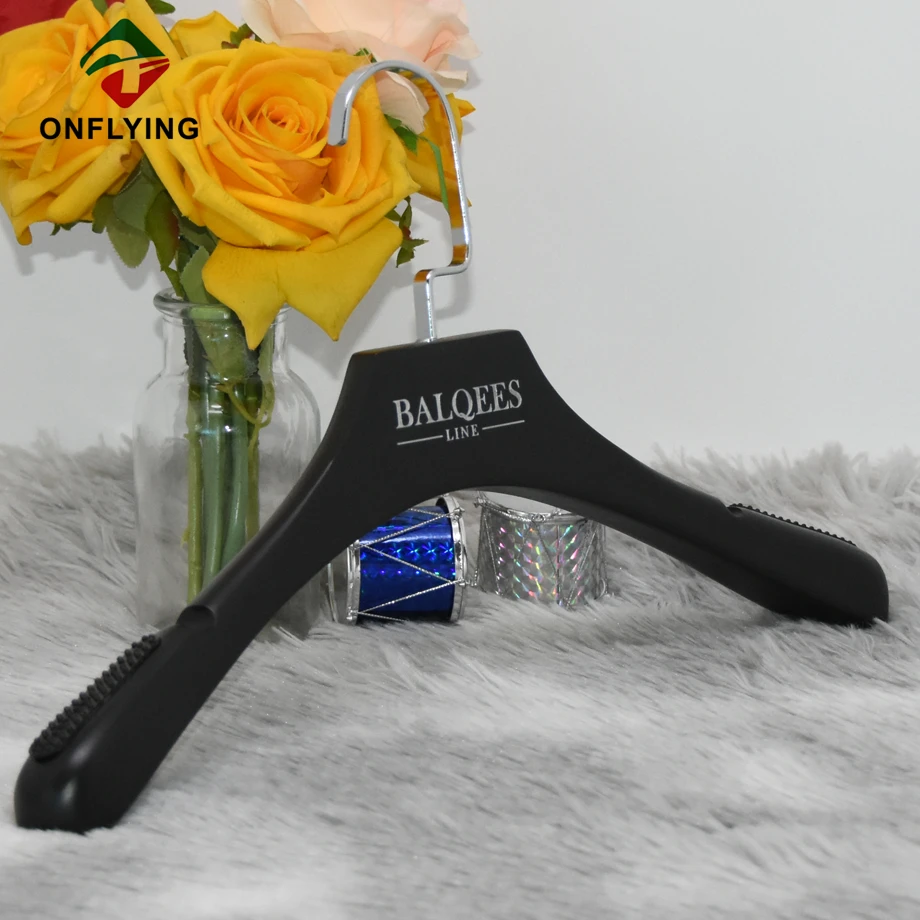 Customized Hangers Factory