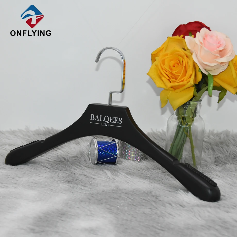 Customized Hangers Manufacturer