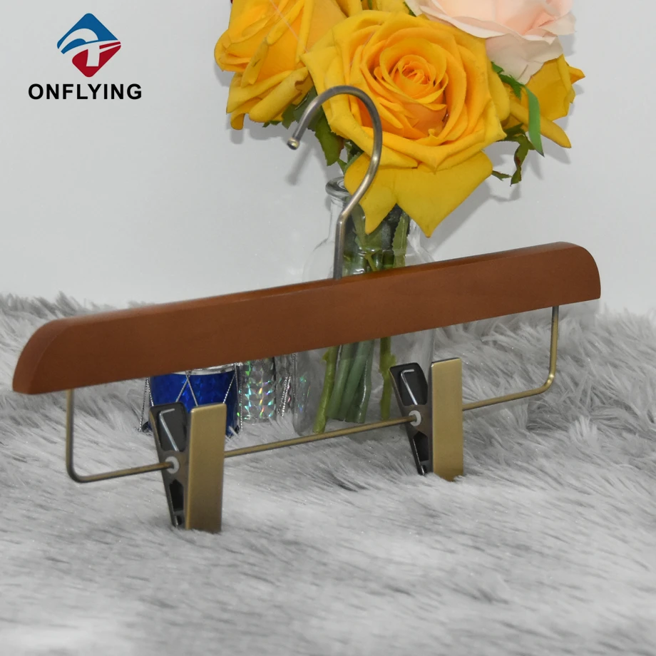 Skirt Pant Hangers With Clip Supplier