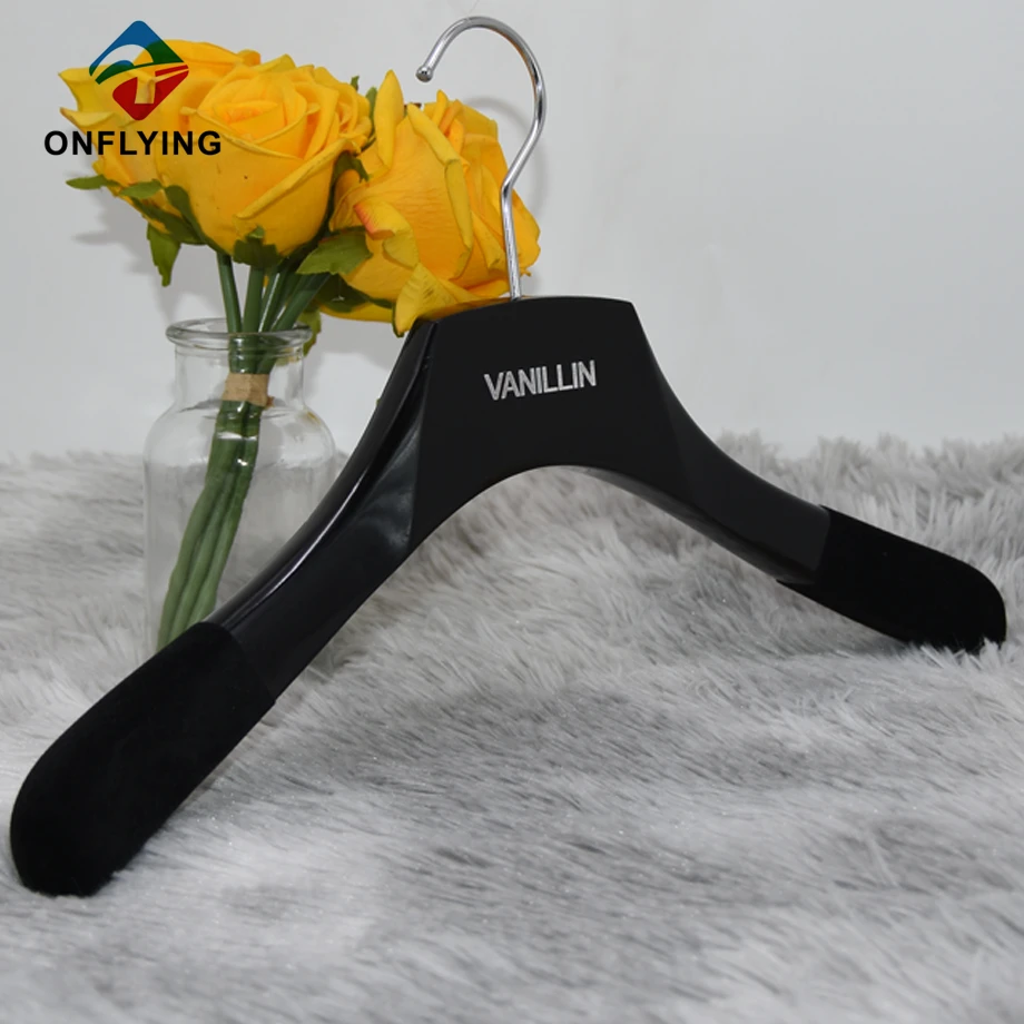 Wooden Pants and Skirt Hangers Supplier