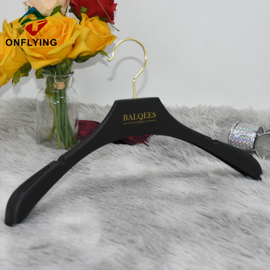 Plastic Hangers for Clothes Supplier