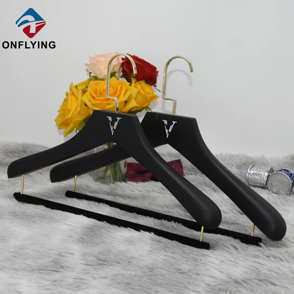 Custom Wood Hangers Manufacturer