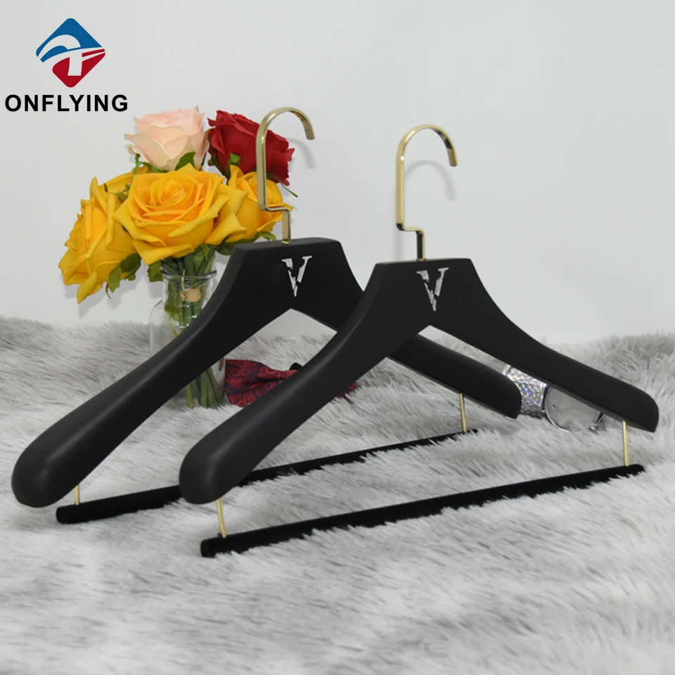 Rubber Coated Custom Wood Hangers Supplier
