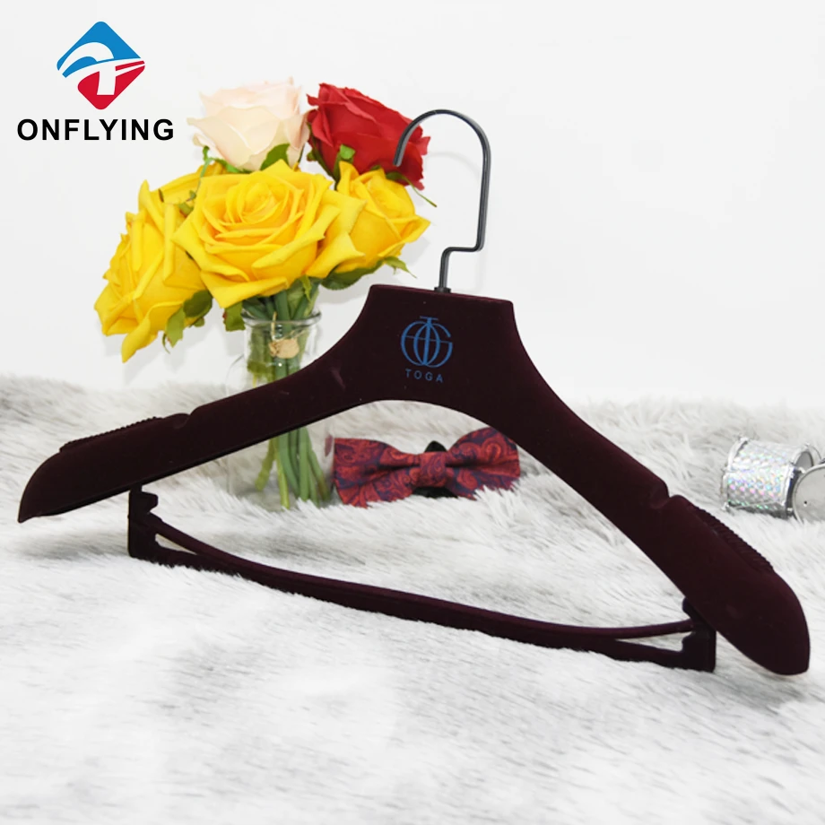 Durable Plastic Suit Hanger Manufacturer