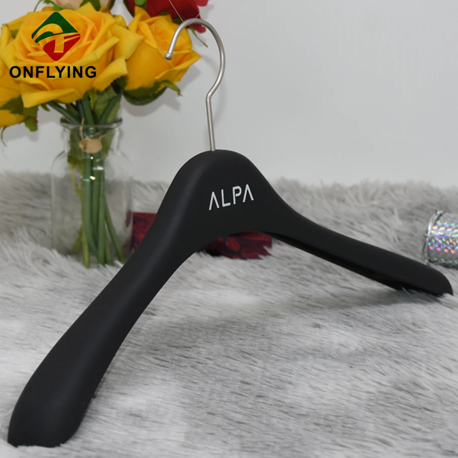 Rubber Coated Plastic Hanger Supplier