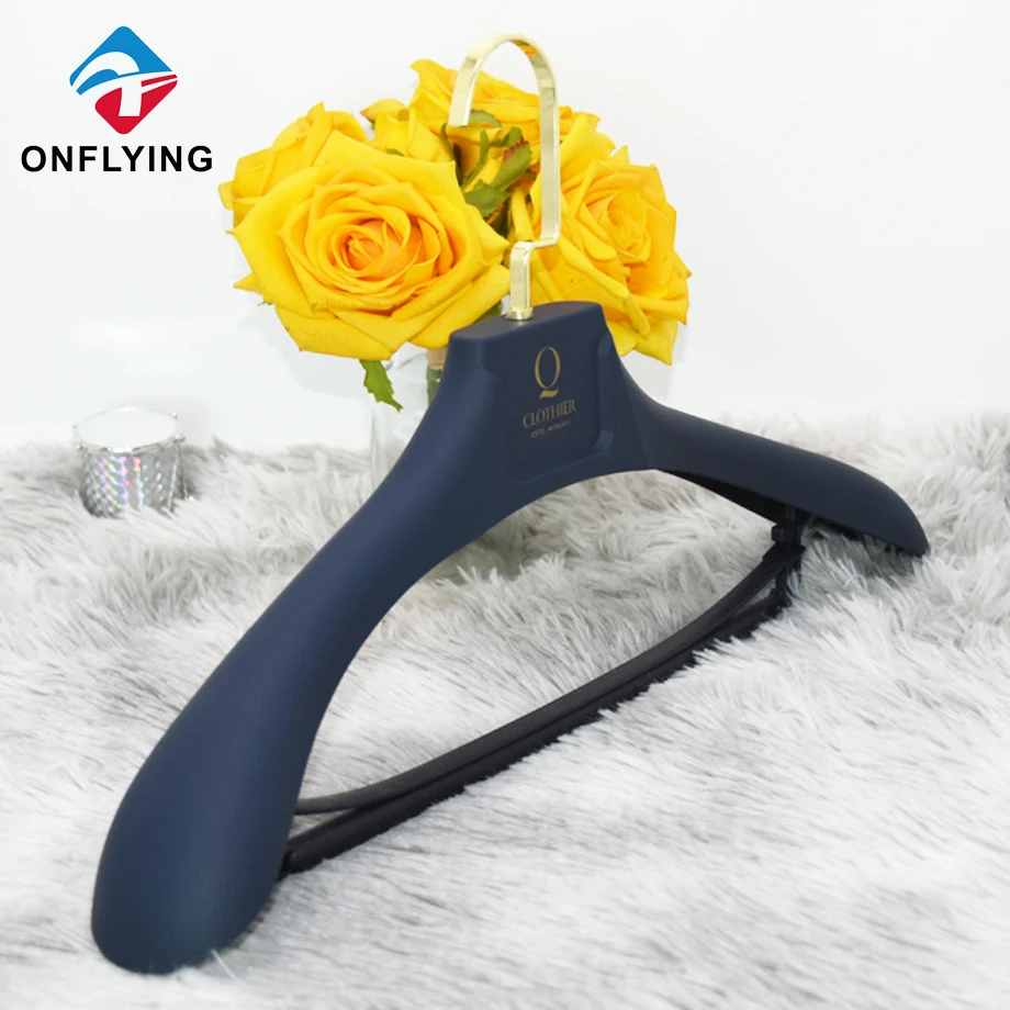 Plastic Coat Hanger Factory