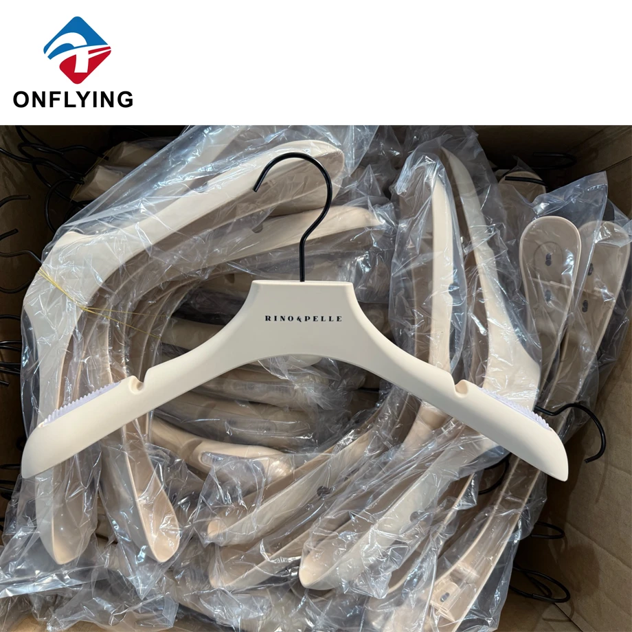 Rubber Coated Dress Hanger Factory