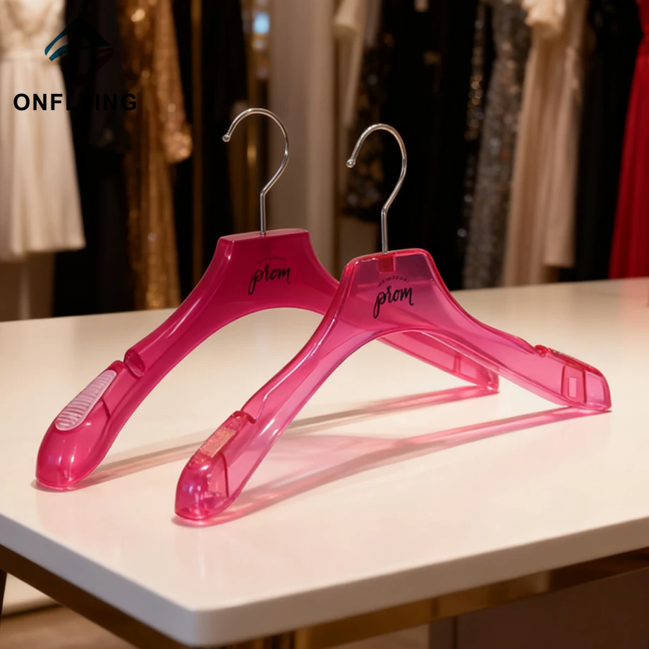 Custom Clothing Hanger Supplier