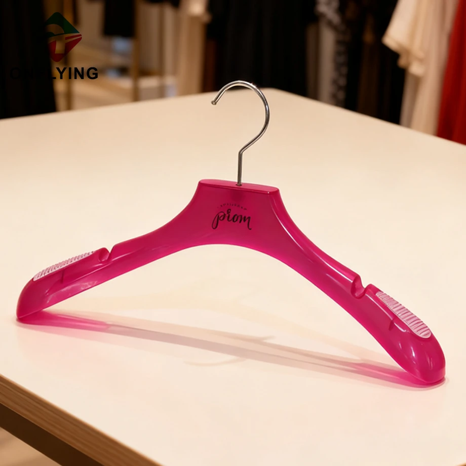 Custom Clothing Hanger Factory