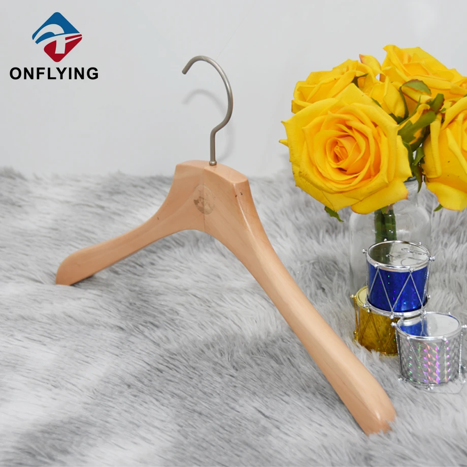 Custom Wood Clothes Hangers Set Supplier