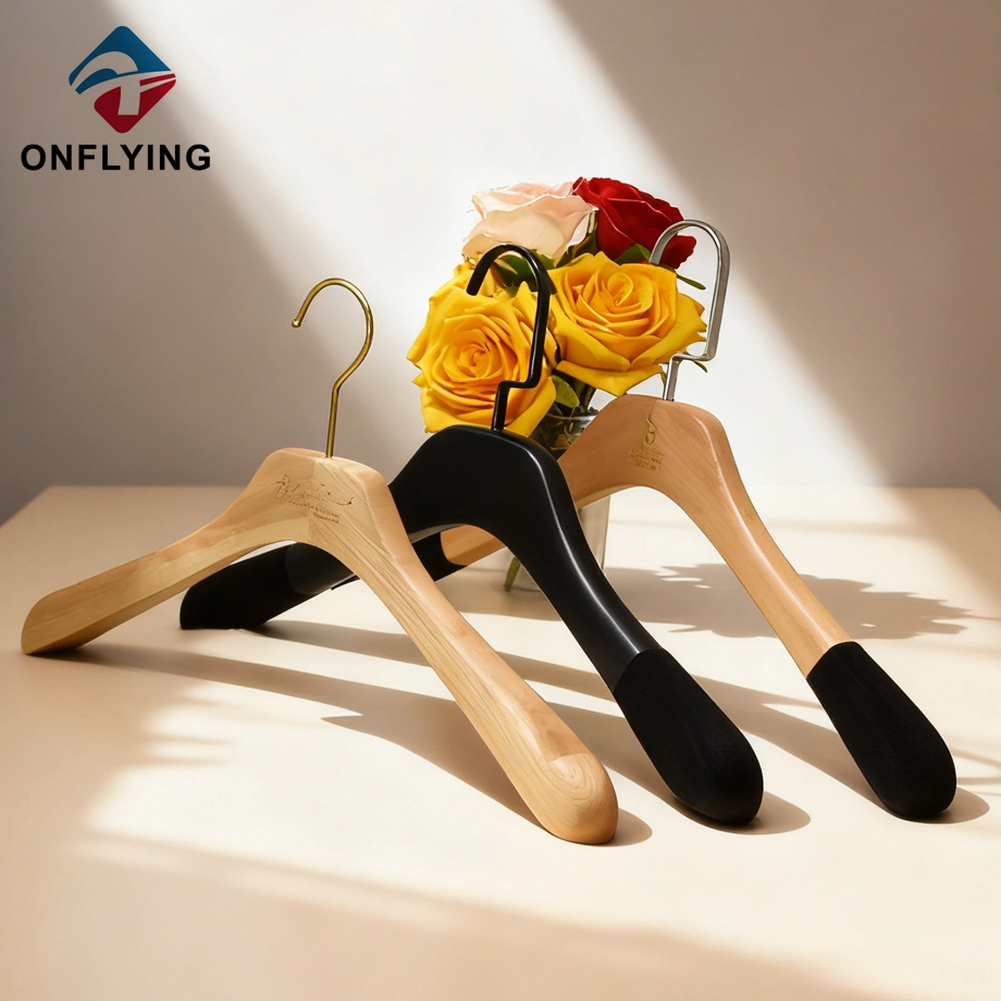 Custom Logo Hangers Set Supplier