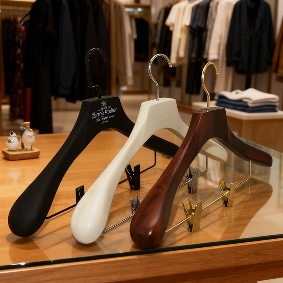 Wooden Hangers Set Factory