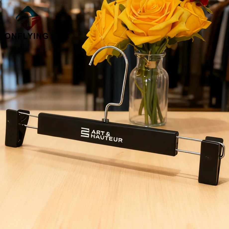 Plastic Hanger Set Supplier