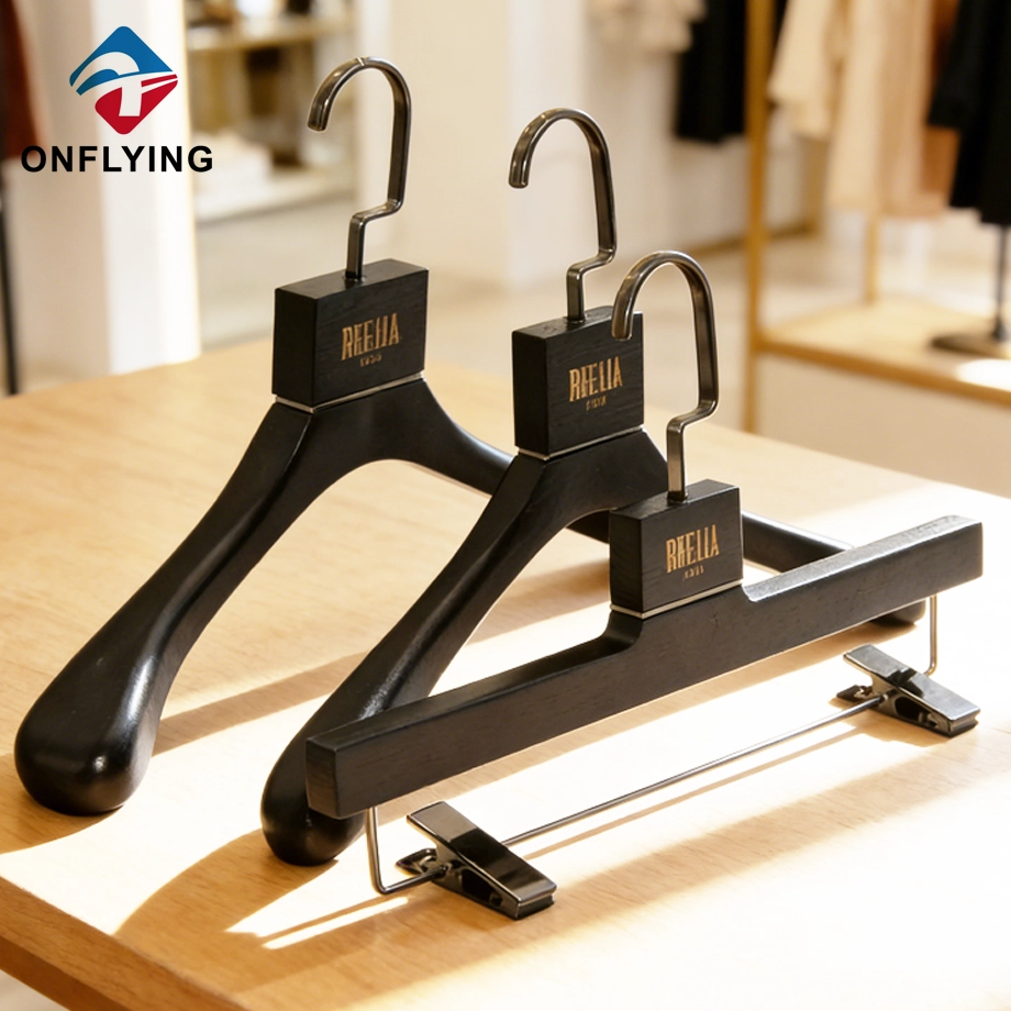 China High End Same Logo Customized Black Ashtree Hangers Set China Manufacturer manufacturer