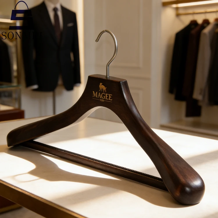 Wooden Luxury Hangers Set Supplier,