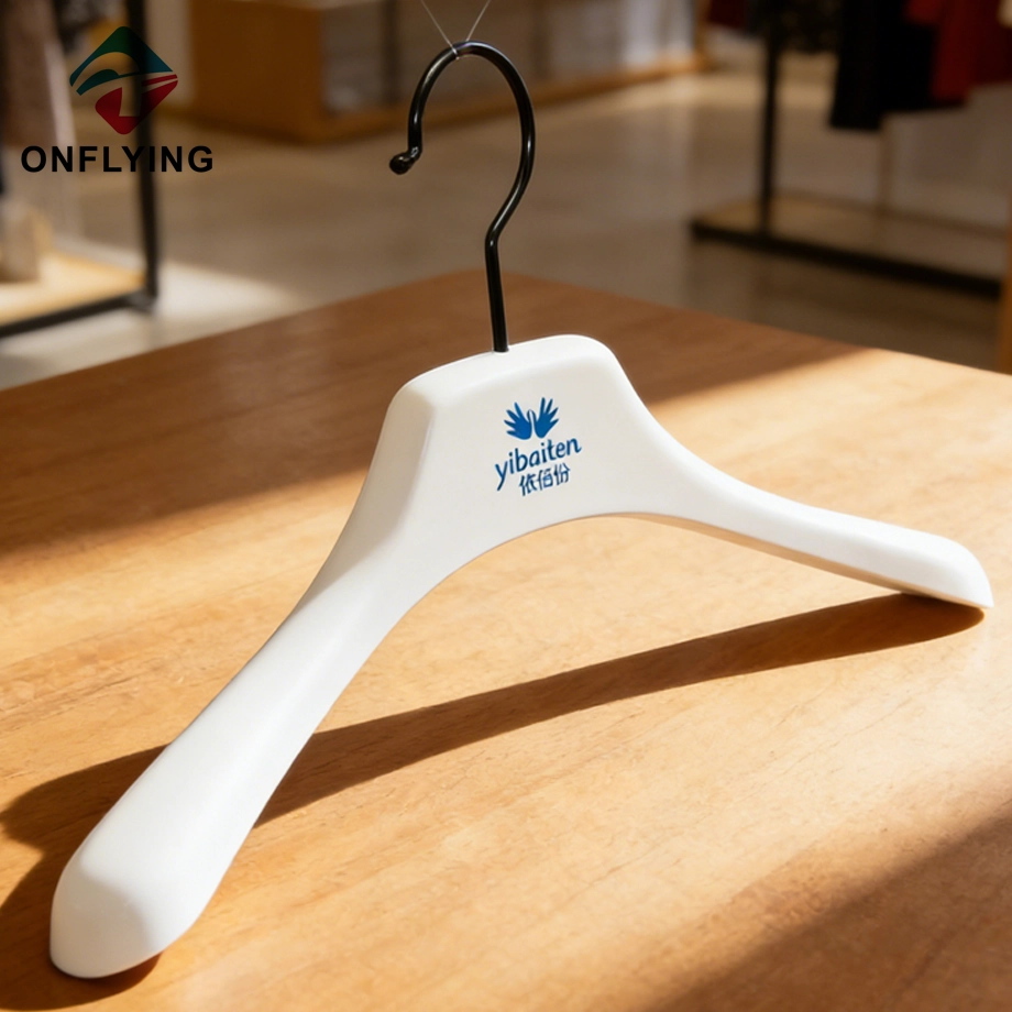 Plastic Children's Hanger Supplier