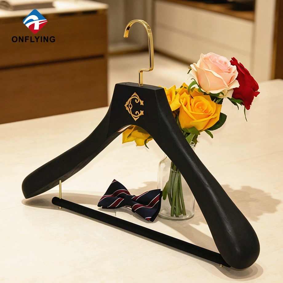 High quality Suit Boutique Hanger manufacturer