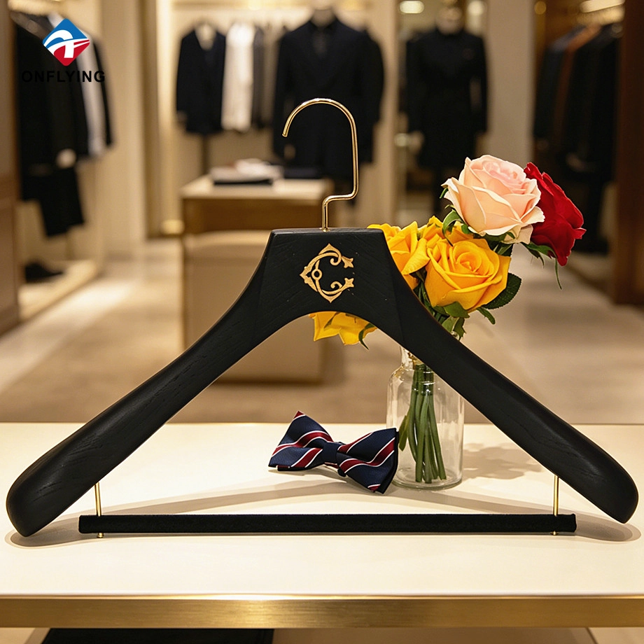 High quality Suit Boutique Hanger manufacturer