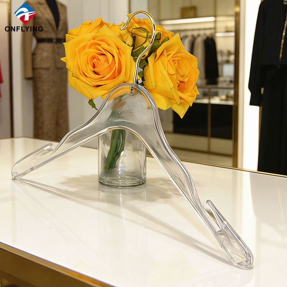 China Plastic Clothes Hanger