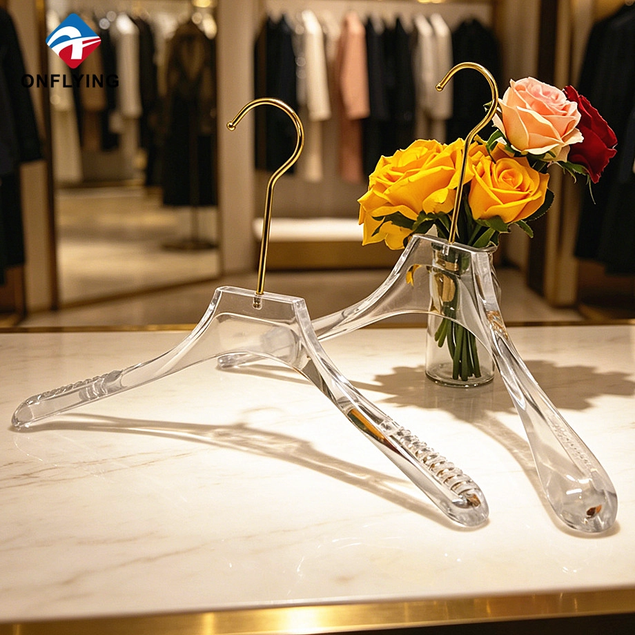 China Acrylic Clothes Hanger
