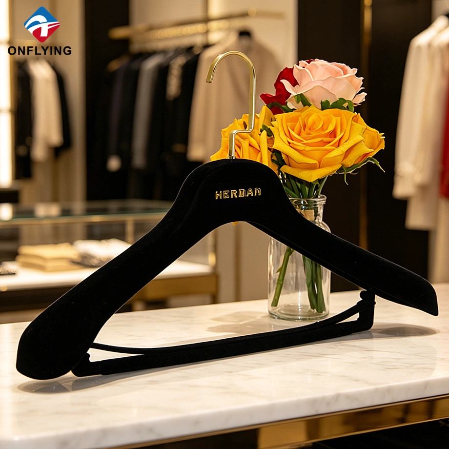 China Velvet Men's Hanger