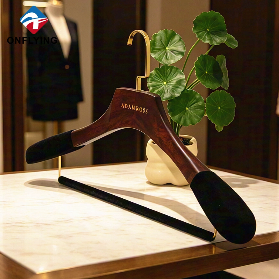 Wooden Garment Hanger manufacturer