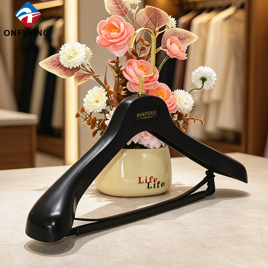 Chine High Quality Bedroom Suit Custom logo Anti-slip Shoulder Matte PP Plastic Hanger Supplier China - COPY - 2tushf fabricant