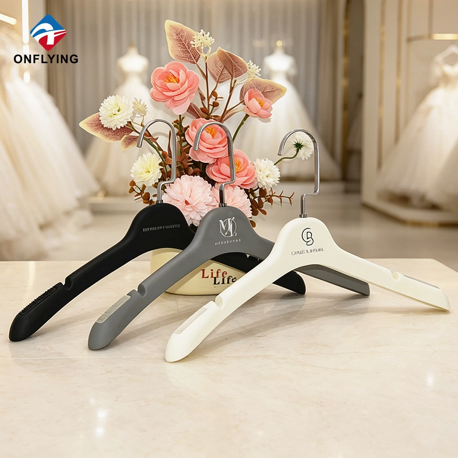 China Rubber Coated Hanger Set