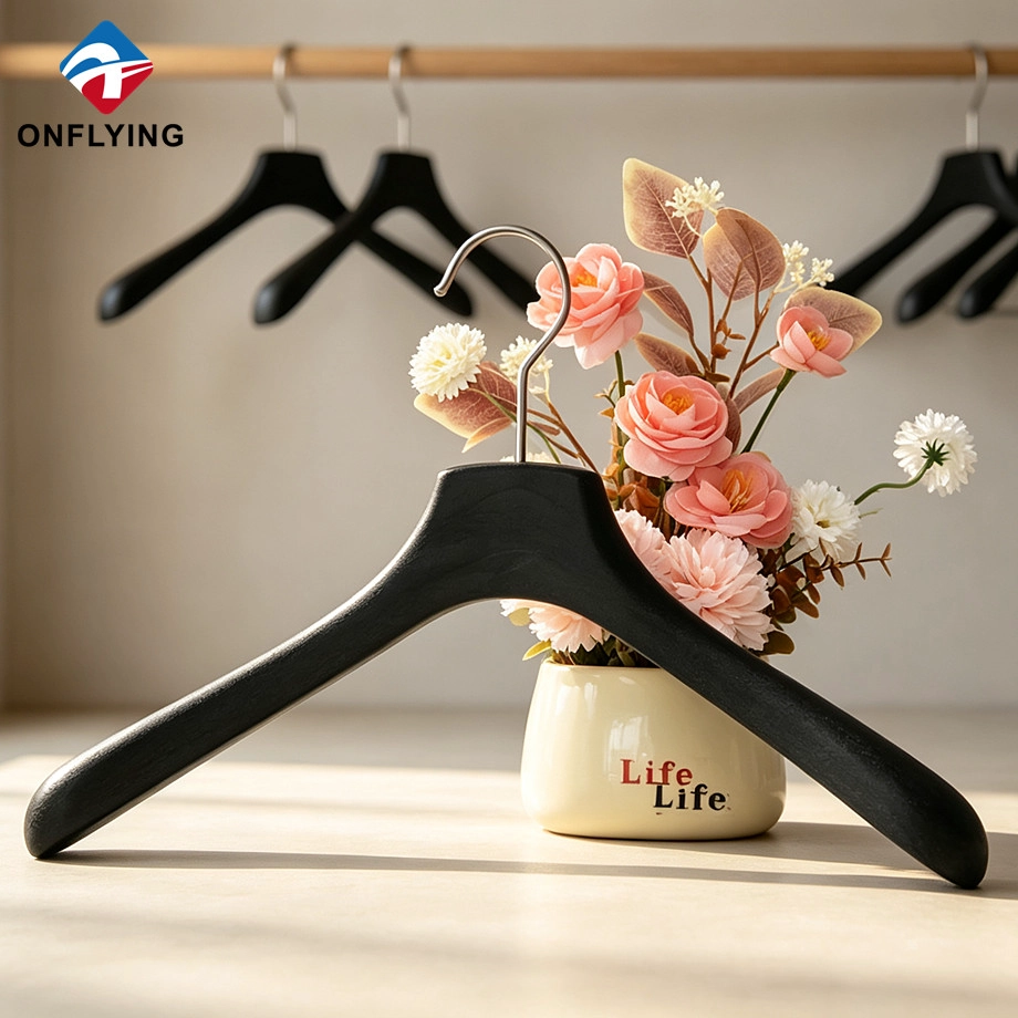 High quality Solid Resin Hanger manufacturer