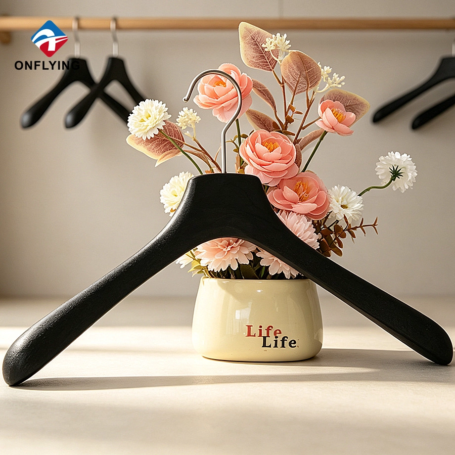 High quality Solid Resin Hanger manufacturer